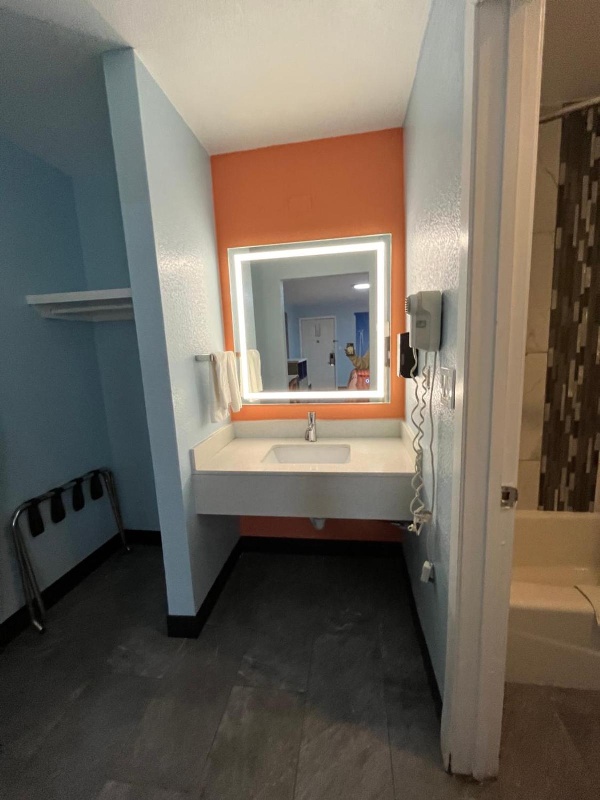 lovington inn Main image