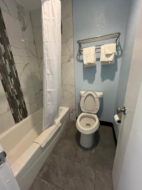 lovington inn image 5